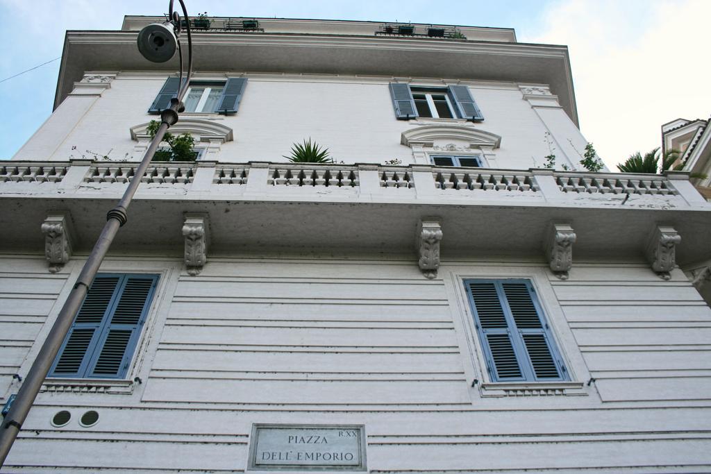 Irene'S Home The Residence Rome Bagian luar foto